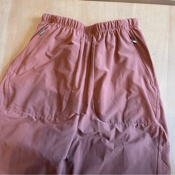 Lululemon Lightweight Mid-Rise Barrel Leg Cropped Pant Ancient Copper - Picture 7 of 15